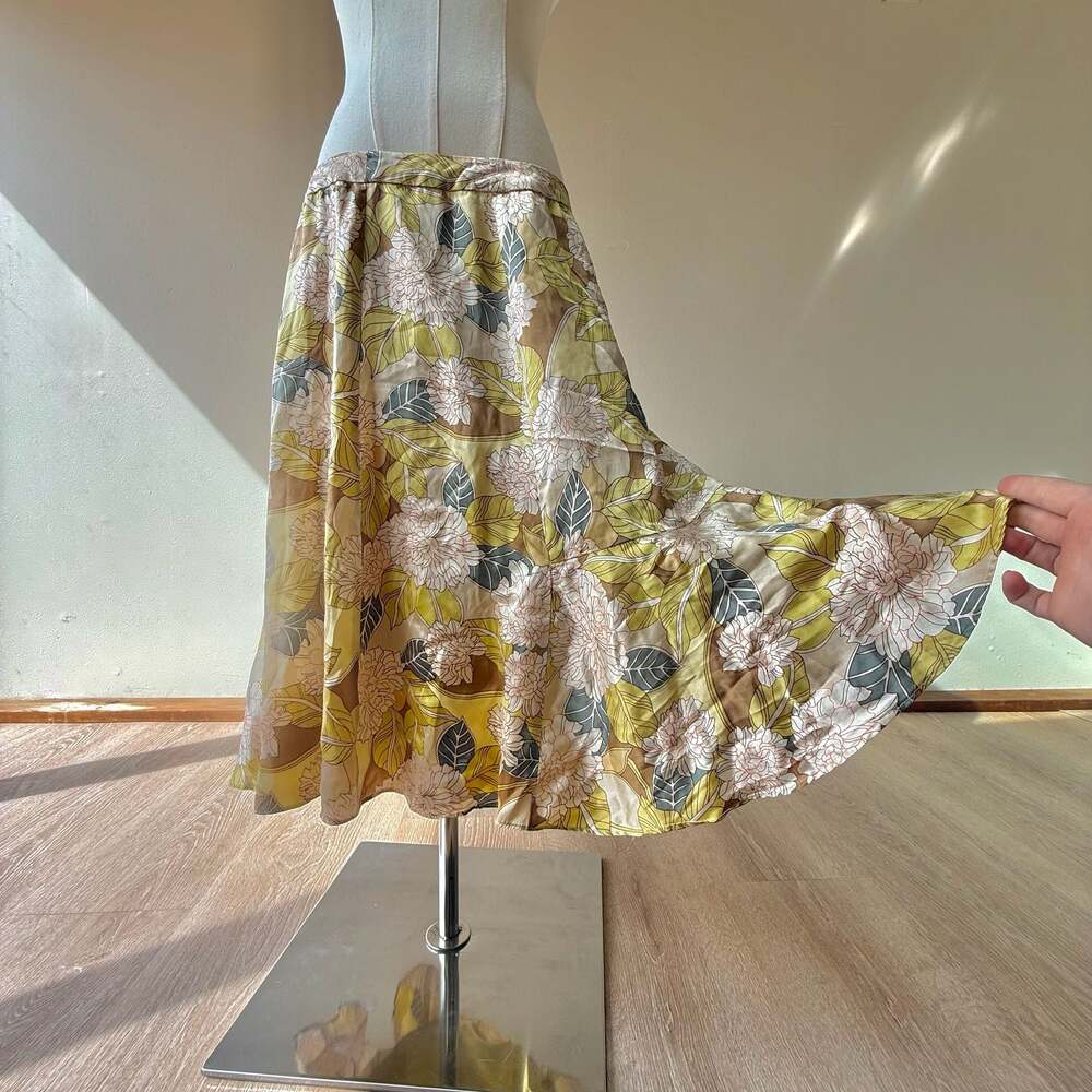 100% Silk Floral Yellow Green Midi Skirt - Picture 8 of 8